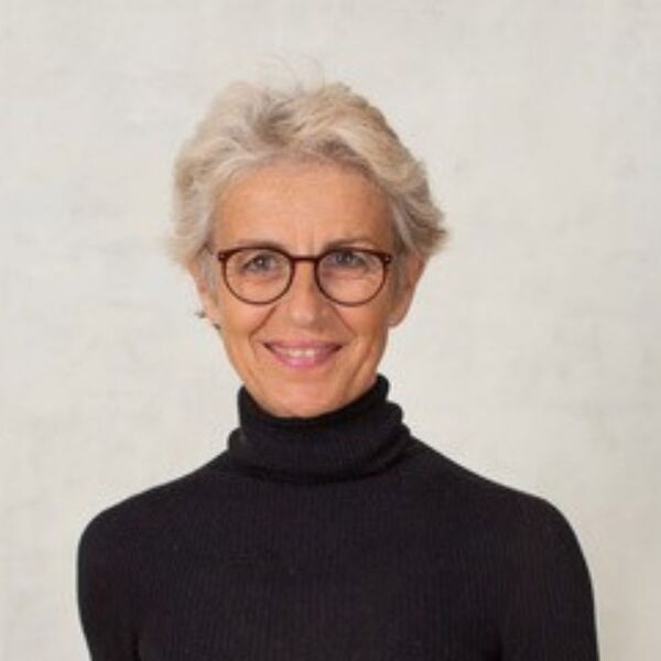 Iris Uderstädt ᐅ Dip. Sportwissenschaftlerin • Coach & Trainerin mindful@work ✓ Jetzt Angebote von Iris Uderstädt entdecken.