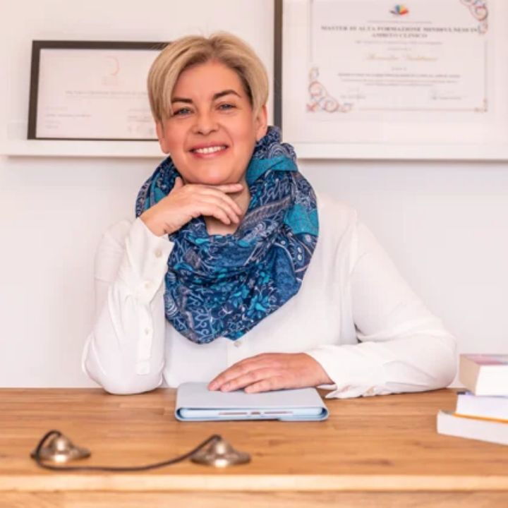 Alexandra Viechtbauer ᐅ Psychotherapeutin, EMDR-Therapeutin, Achtsamkeitslehrerin • Schwerpunkt MCBT for OCD ✓ Jetzt Angebote von Alexandra Viechtbauer entdecken.