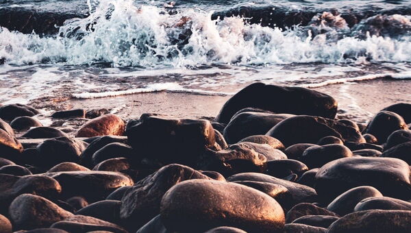 MBSR Kurs in Luzern ᐅ Stressbewältigung durch Achtsamkeit • 8-Wochen-Kurs • Mit Sabine Haas ✓ Jetzt CFM Angebote entdecken.